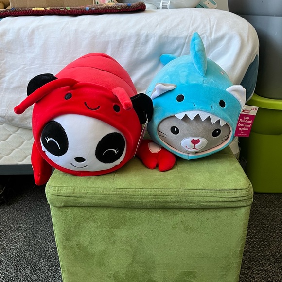 Walmart plush toys - Picture 1 of 5